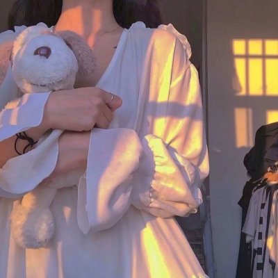 她才是主角